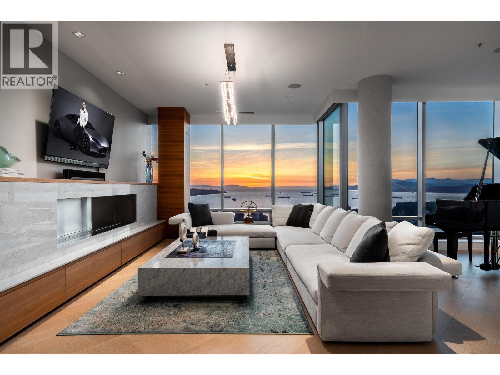 5302 1128 W GEORGIA STREET