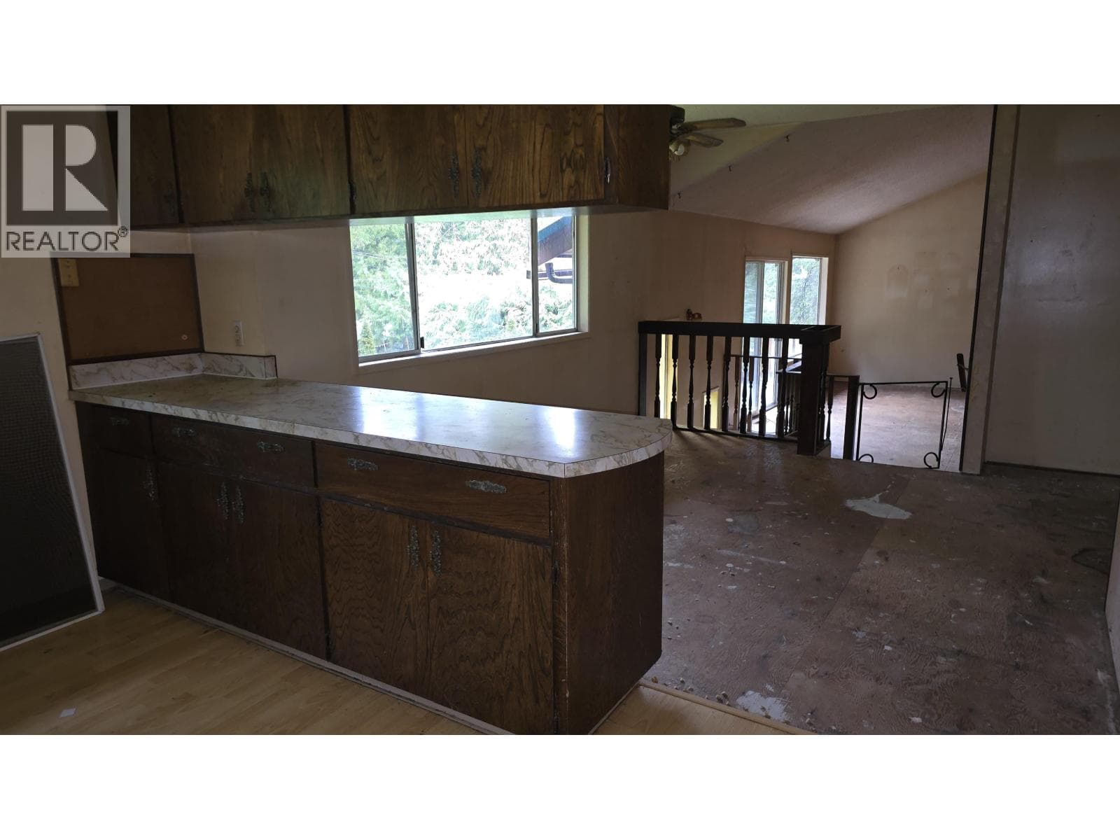 4494 RONDEVIEW ROAD — photo 2