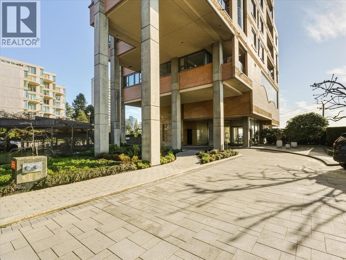 10 2250 BELLEVUE AVENUE — photo 2