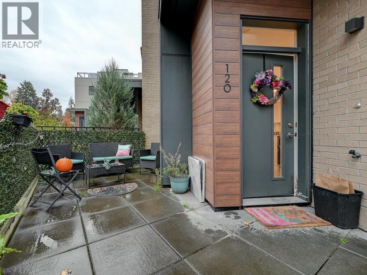 120 2035 GLENAIRE DRIVE — photo 3