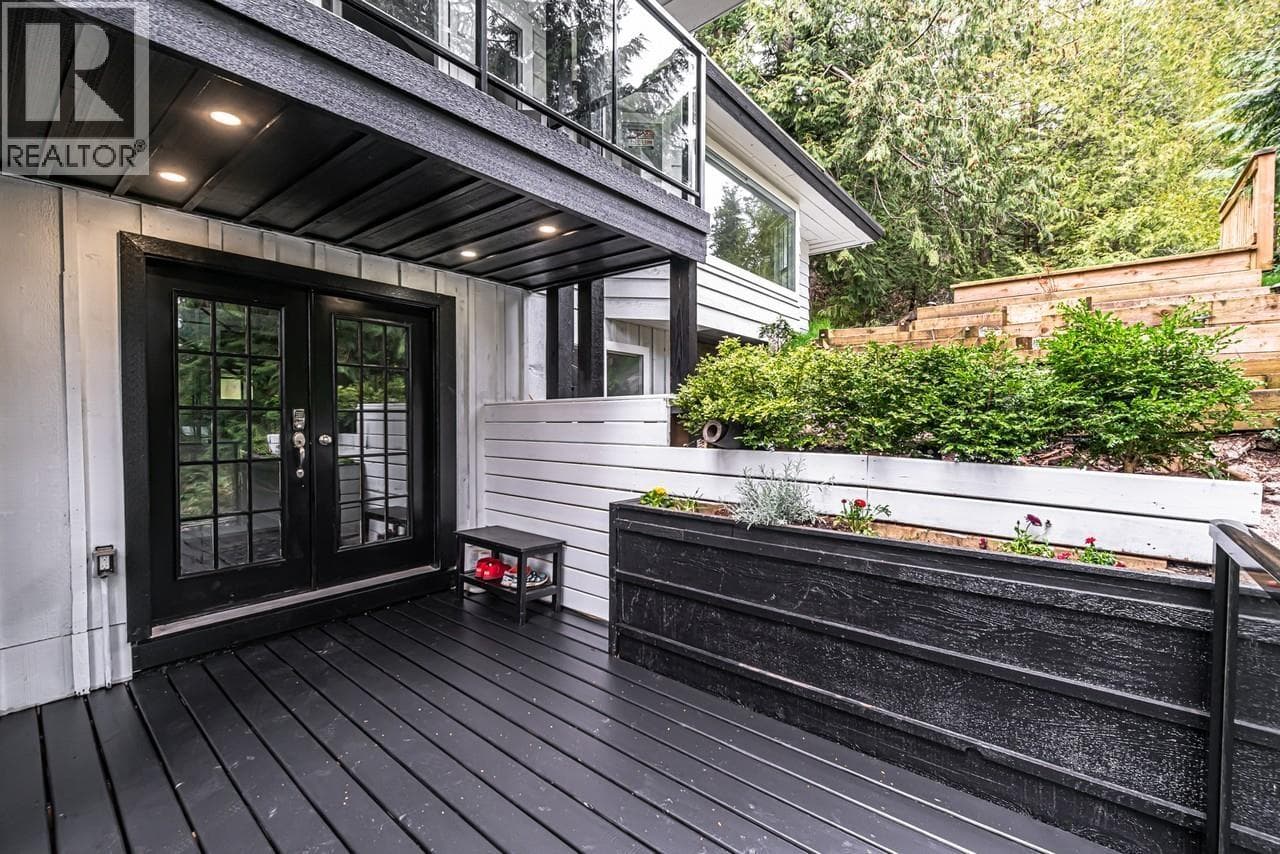 4621 CAULFEILD DRIVE — photo 3