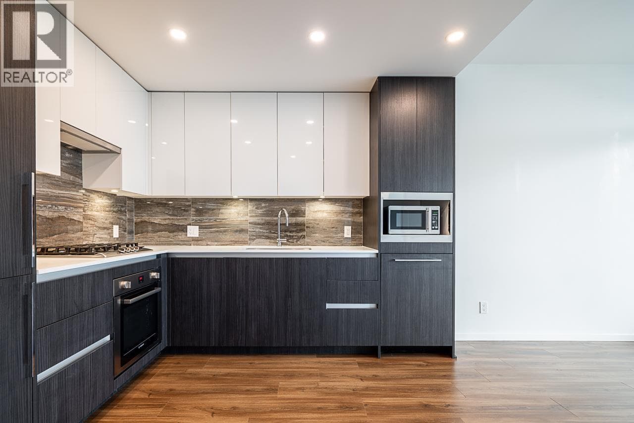 405 1888 GILMORE AVENUE — photo 2