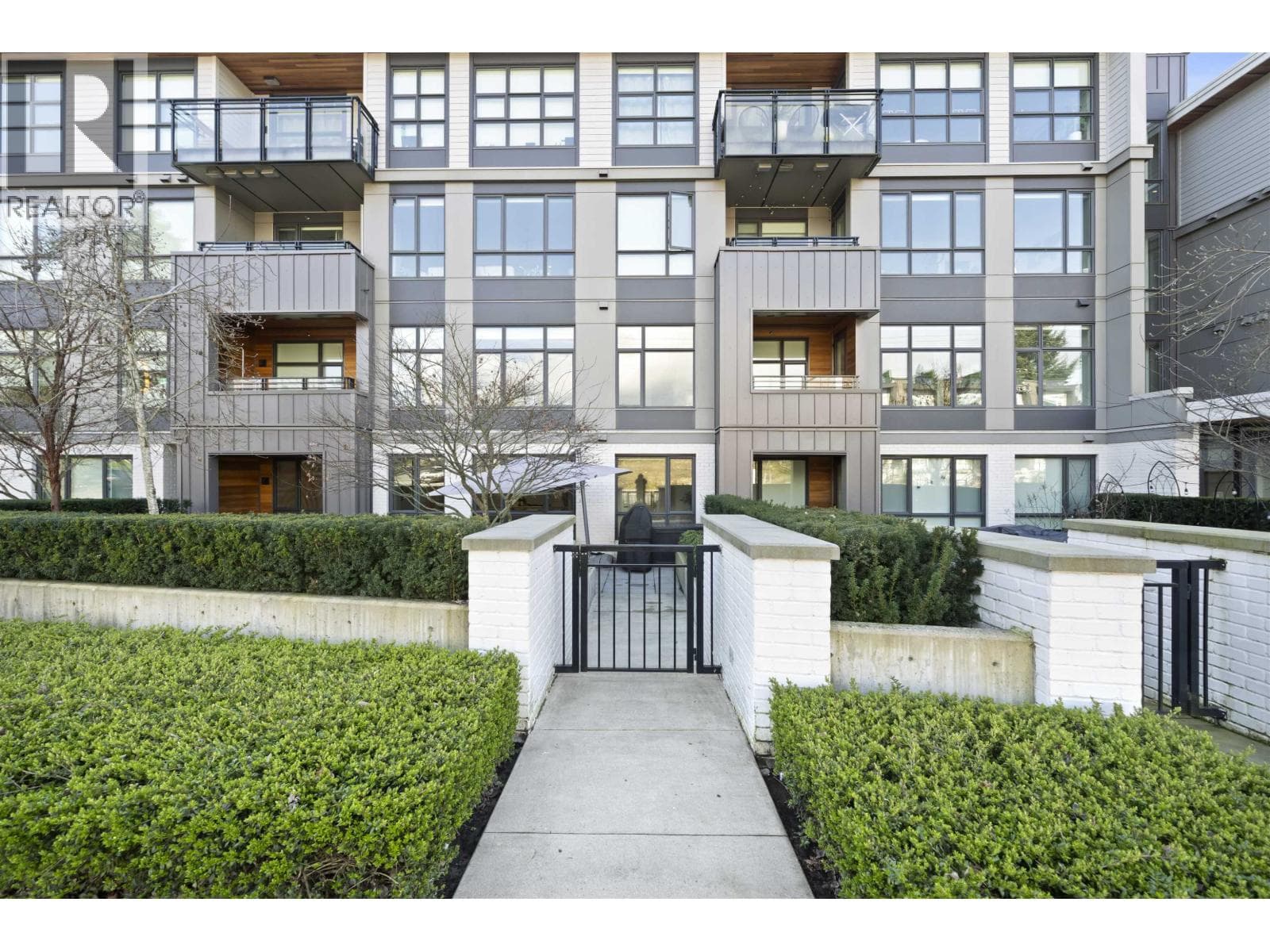 116 747 E 3RD STREET — photo 3