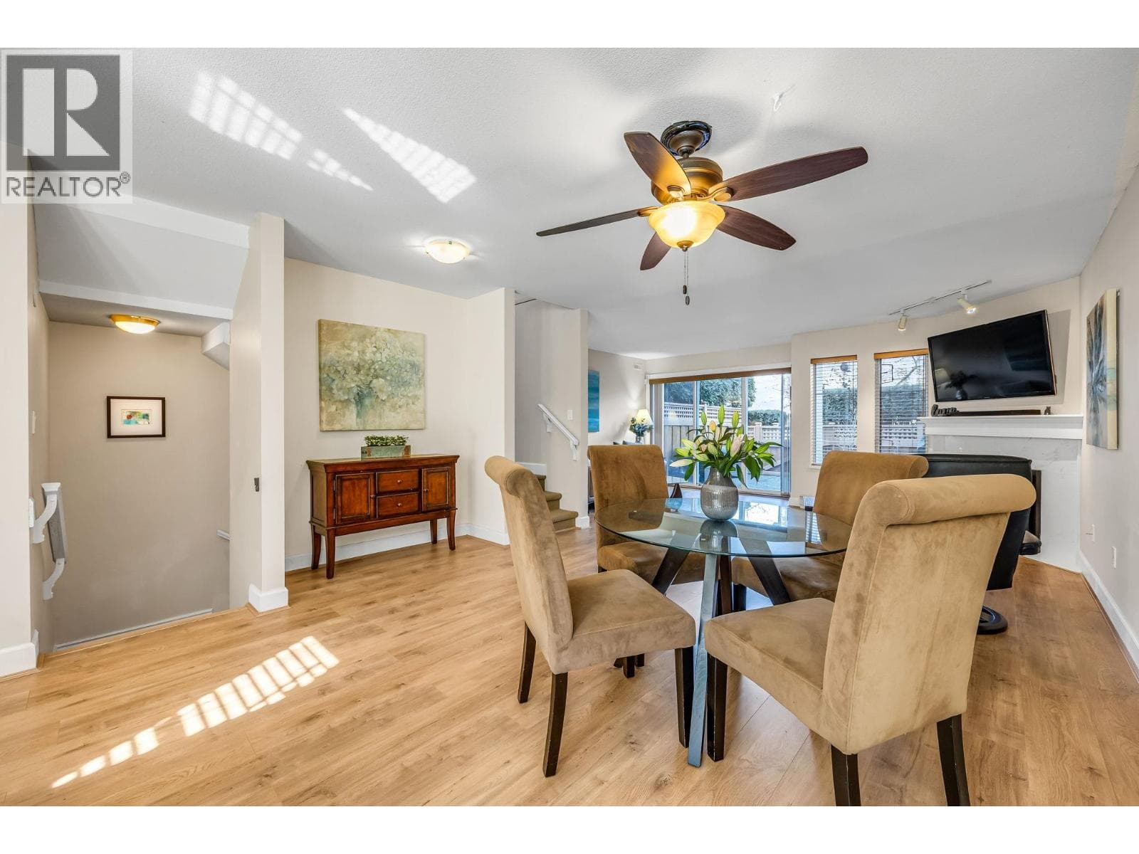 103 245 W 15TH STREET — main photo