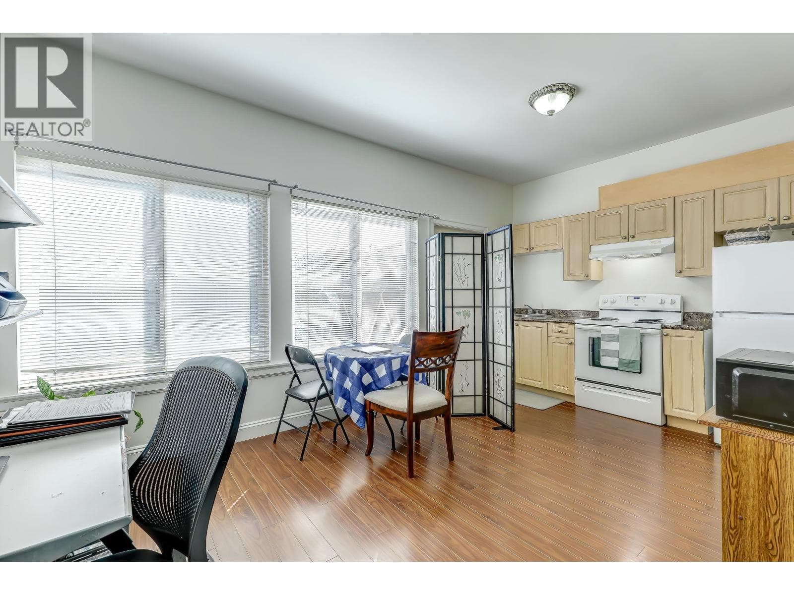 7448 17TH AVENUE — photo 2