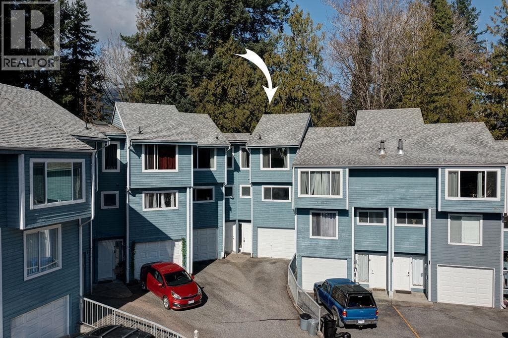 5 822 GIBSONS WAY — photo 2