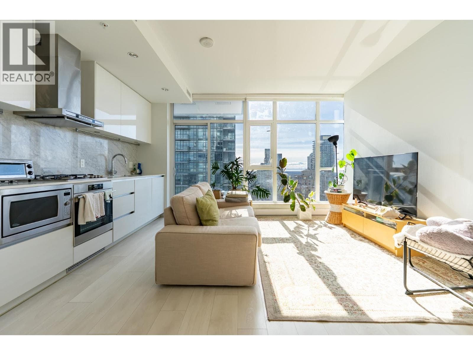 3203 4670 ASSEMBLY WAY — photo 2