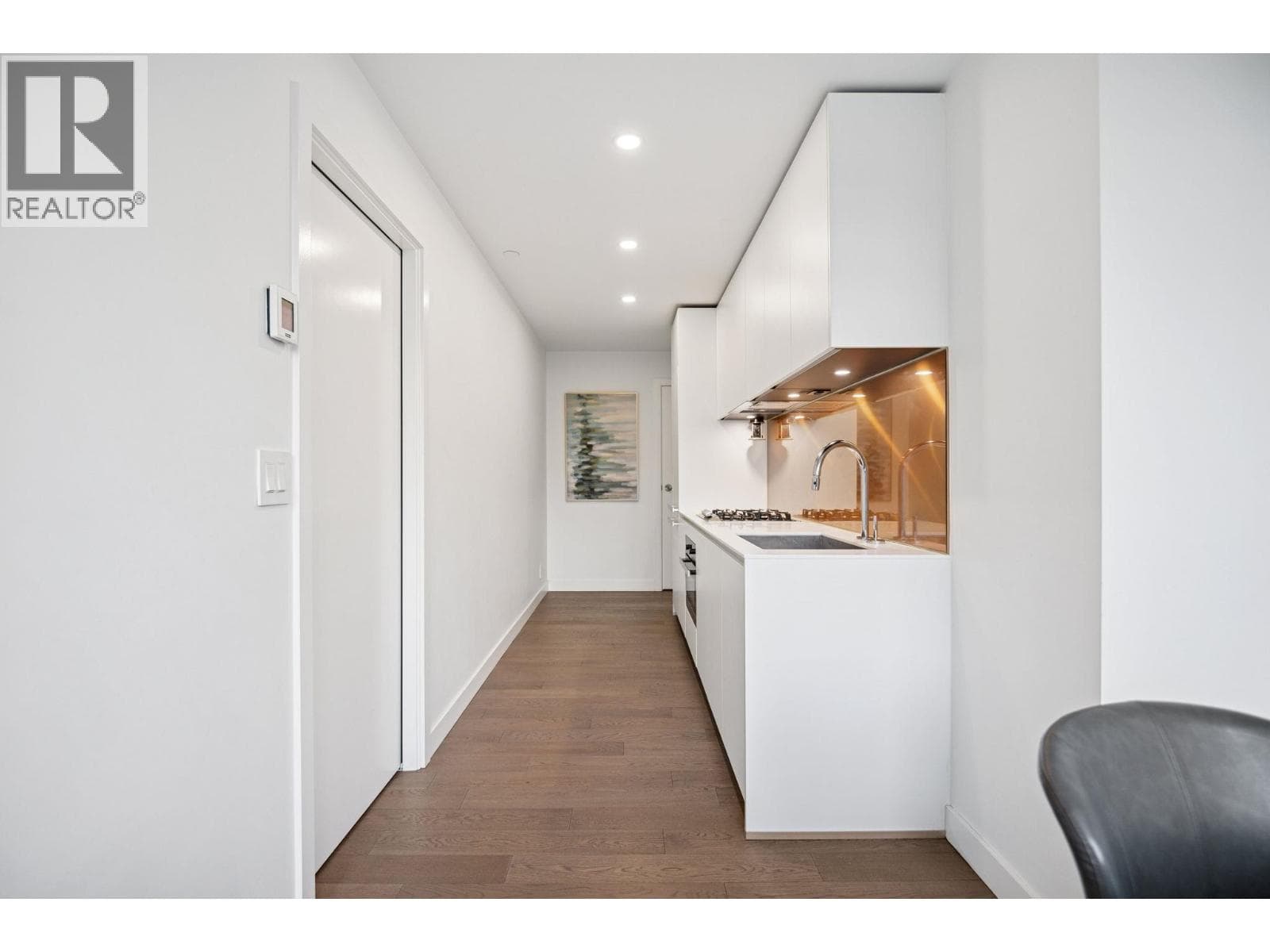 808 1480 HOWE STREET — photo 2