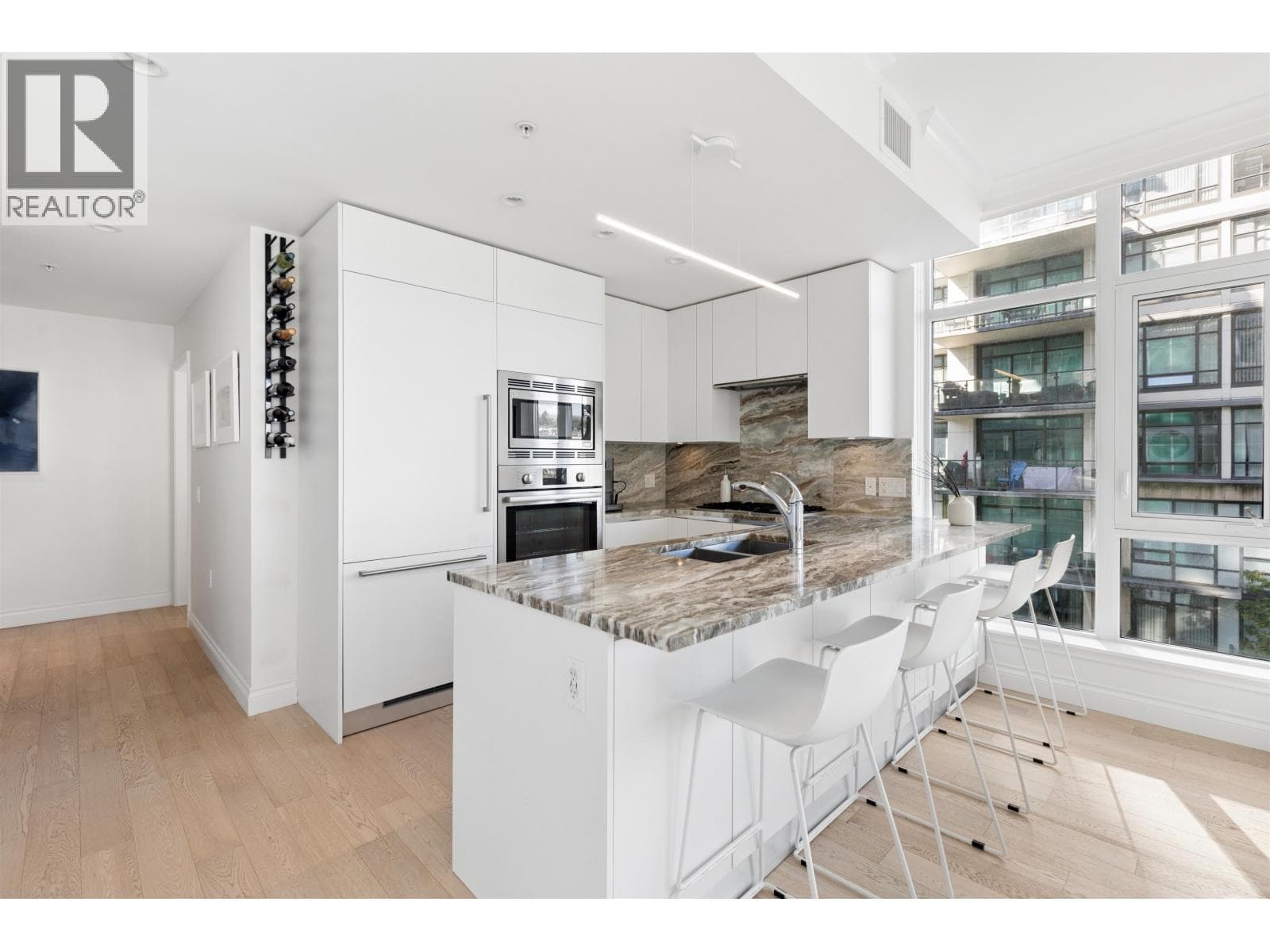 409 185 VICTORY SHIP WAY — photo 3