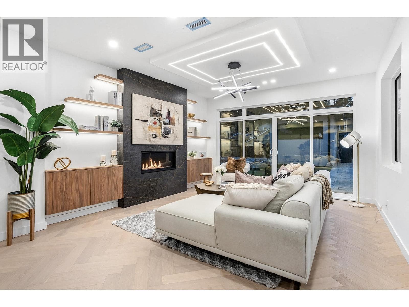 1921 TATLOW AVENUE — photo 3