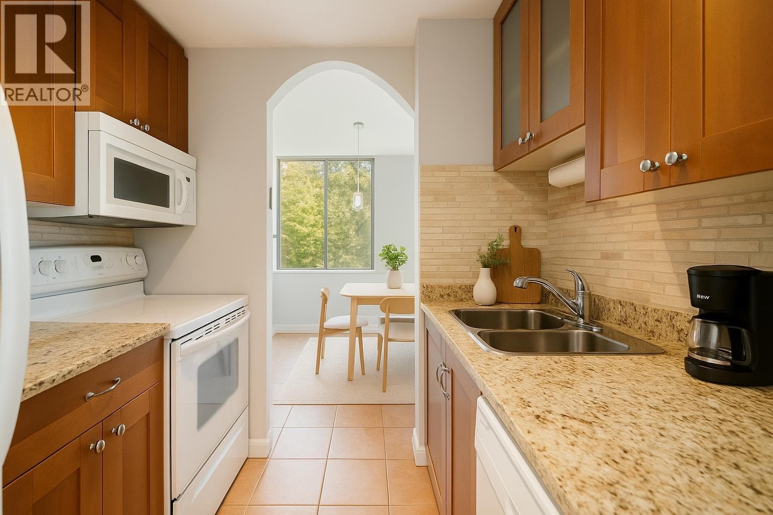 1404 2008 FULLERTON AVENUE — photo 3