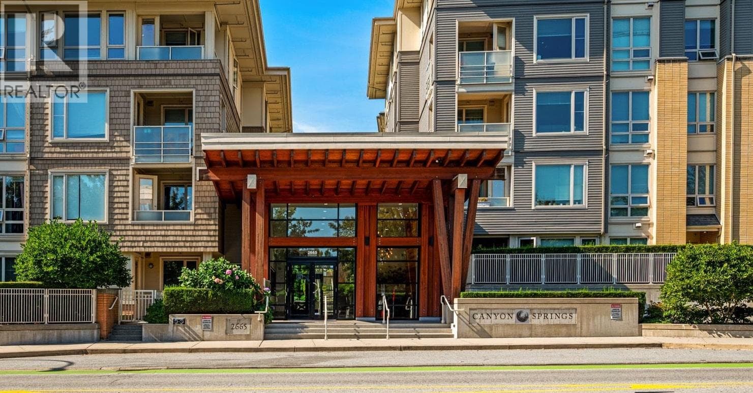 206 2665 MOUNTAIN HIGHWAY — photo 2