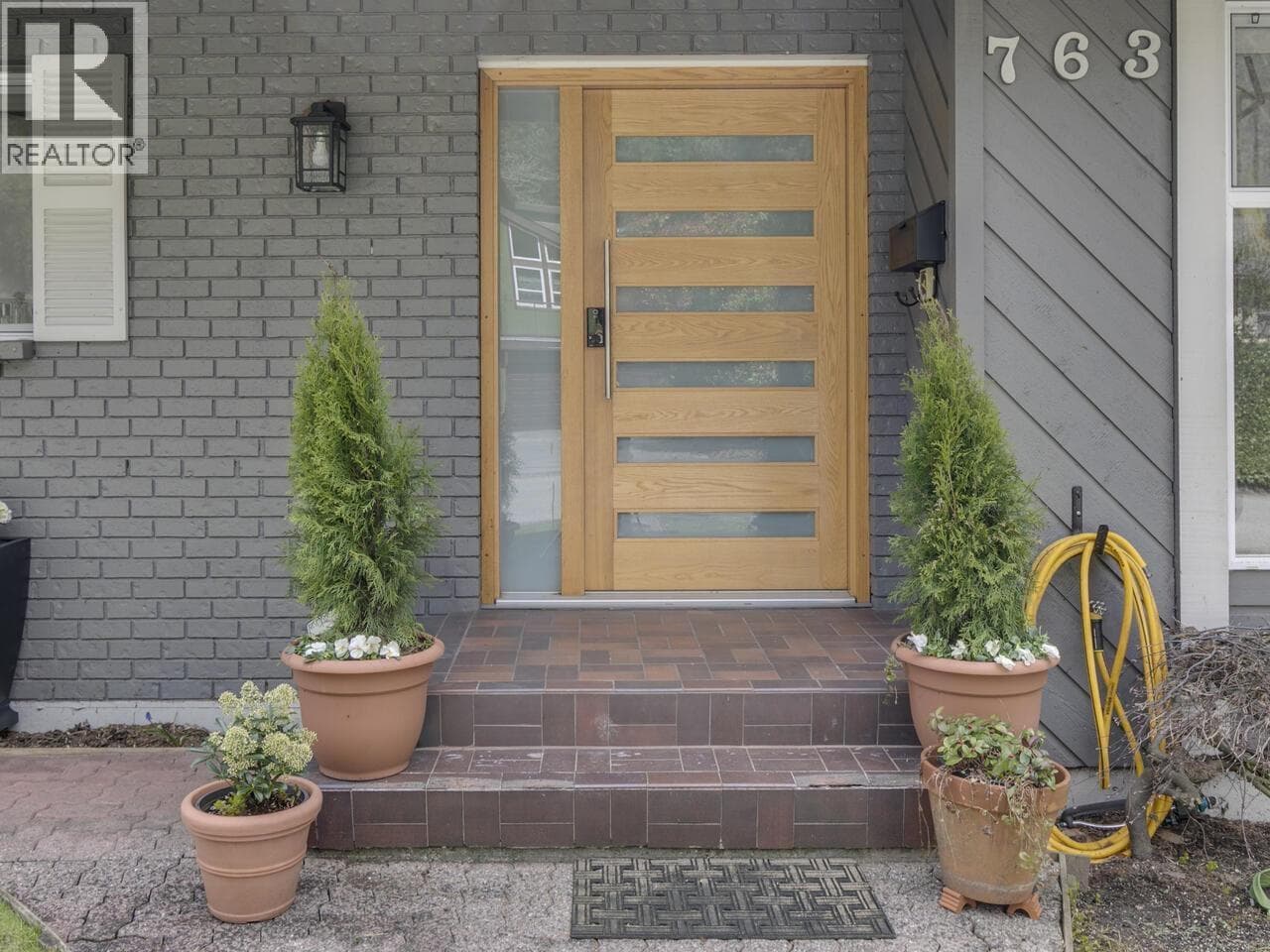 763 WEYMOUTH DRIVE — photo 2