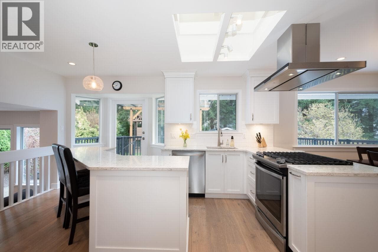 1716 CASCADE COURT — photo 3