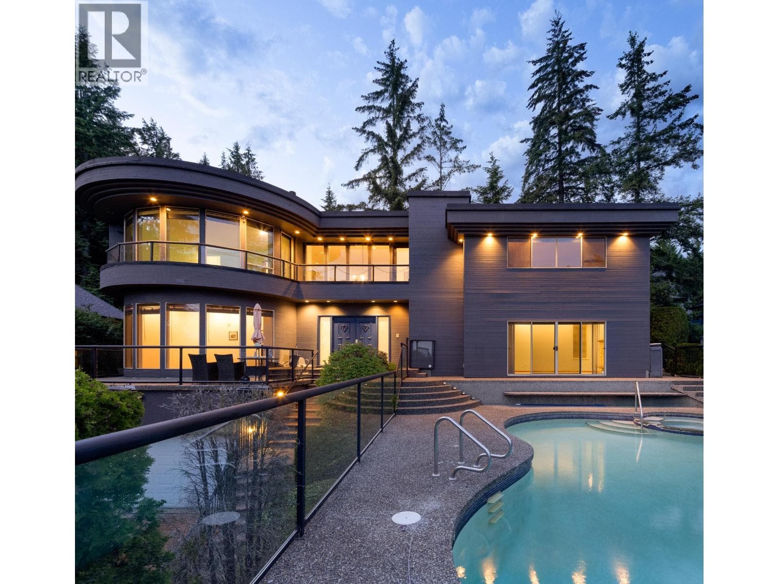 4779 WOODLEY DRIVE — photo 2