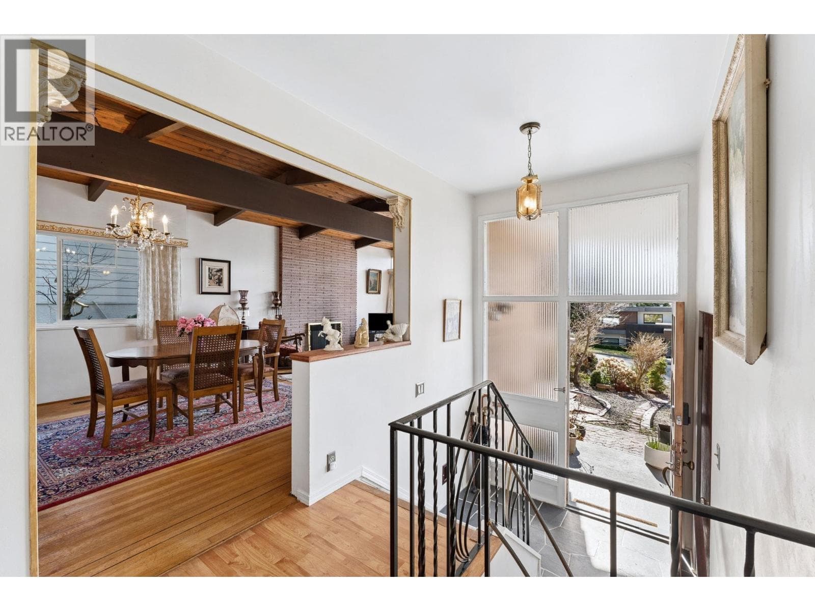 922 CANYON BOULEVARD — photo 2