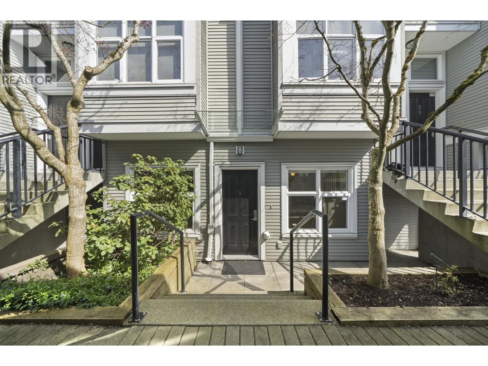 4 1203 MADISON AVENUE