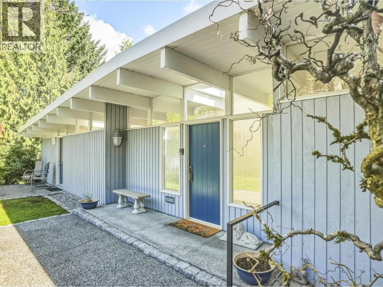 680 ST. ANDREWS ROAD — photo 3