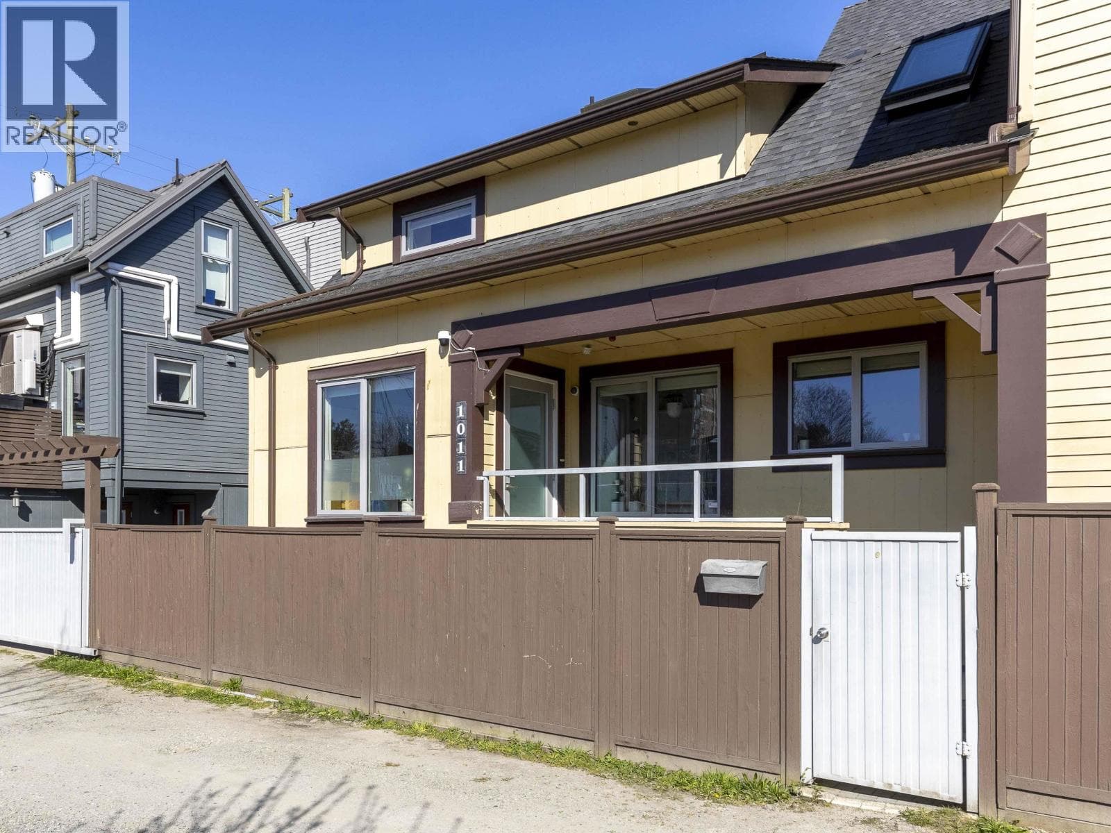 1011 KEEFER STREET — photo 2