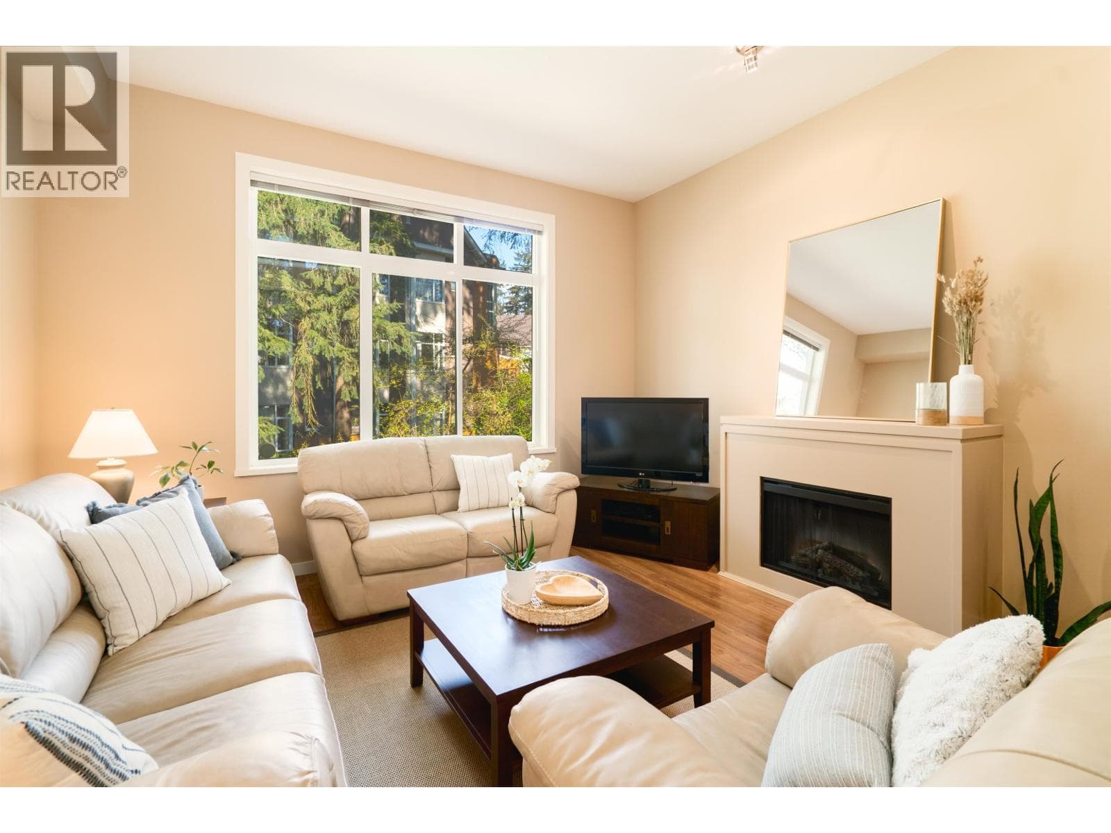 32 550 BROWNING PLACE — photo 3