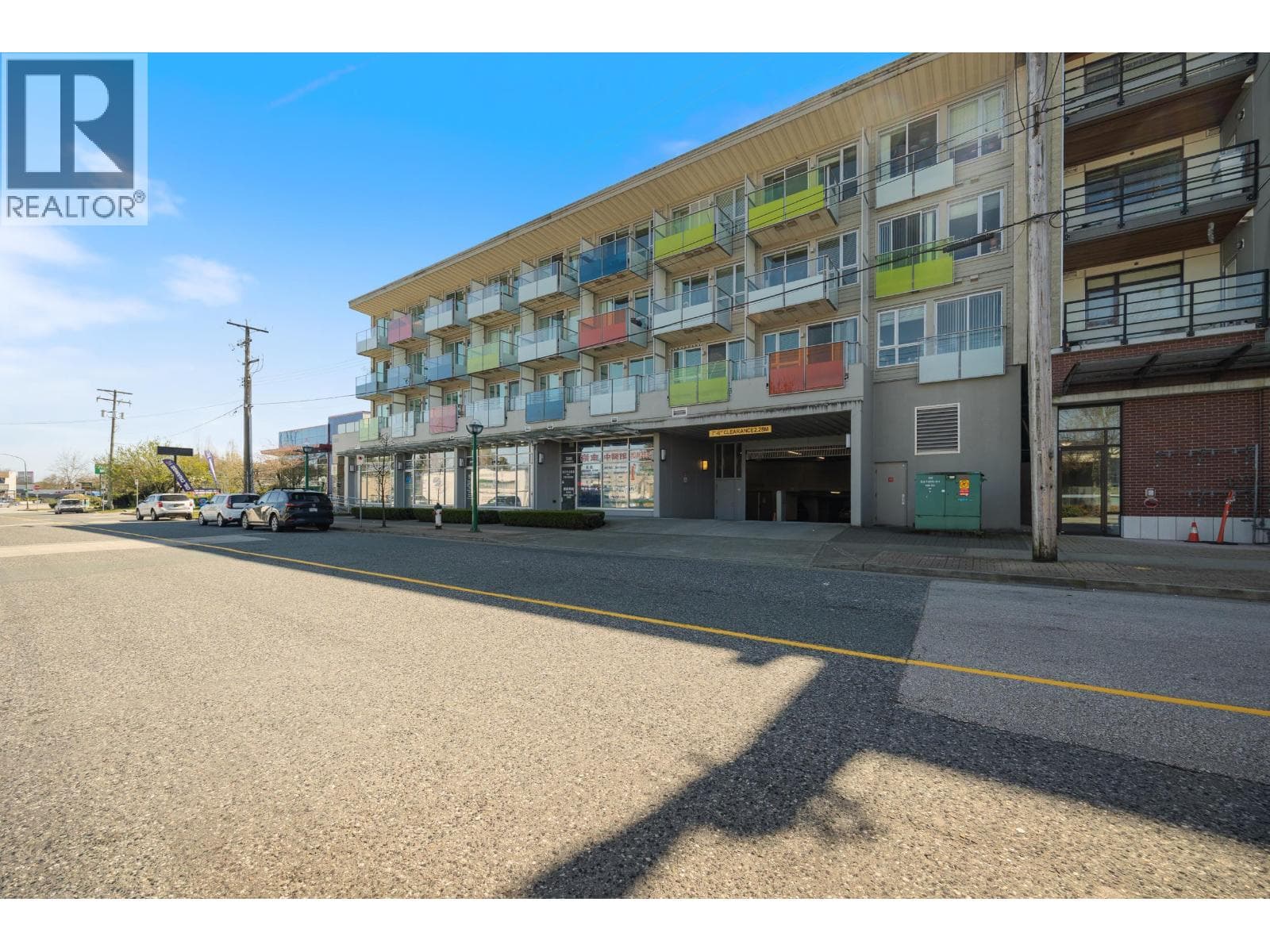 311 5388 GRIMMER STREET — photo 2