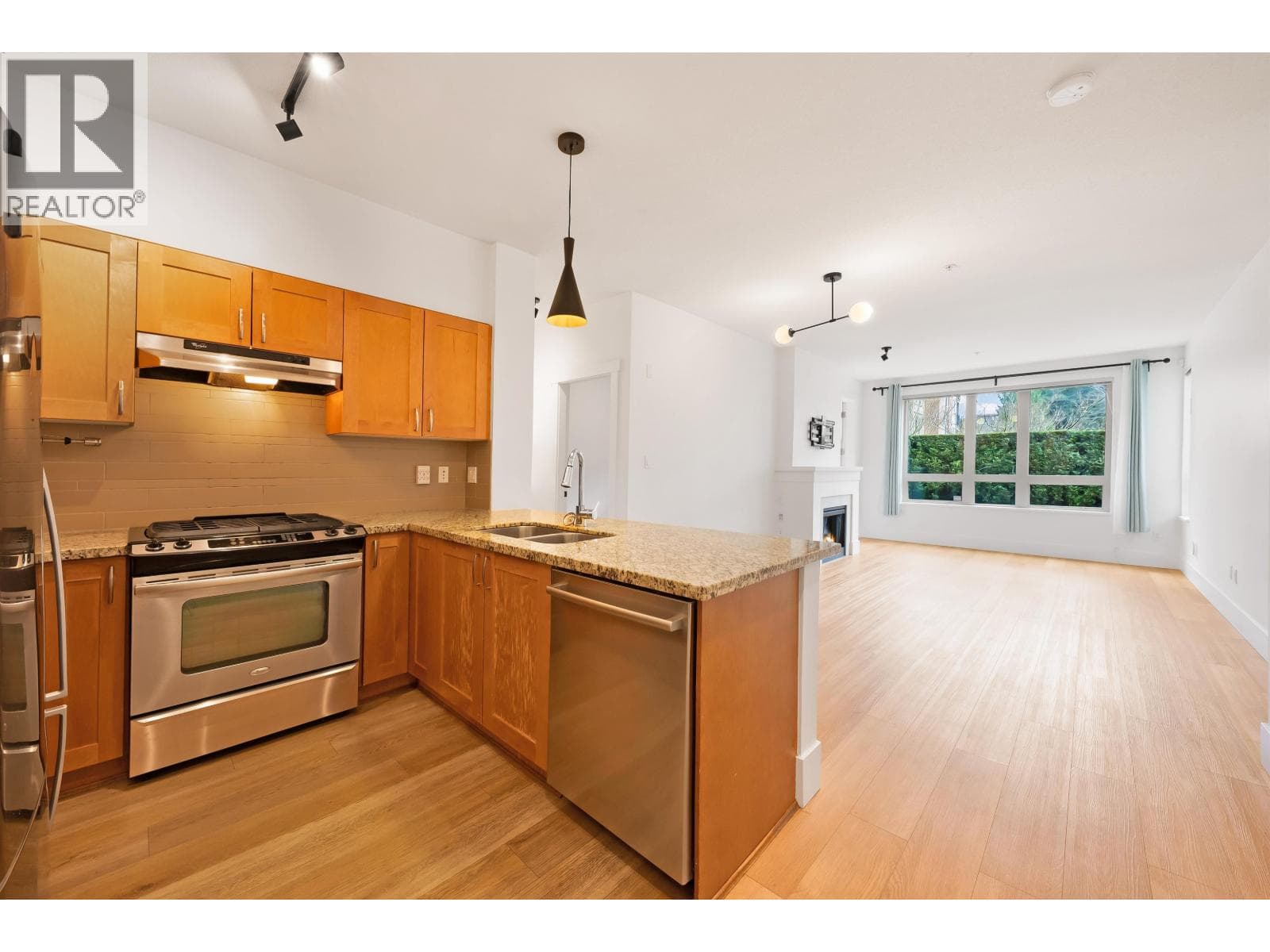 103 1111 E 27TH STREET