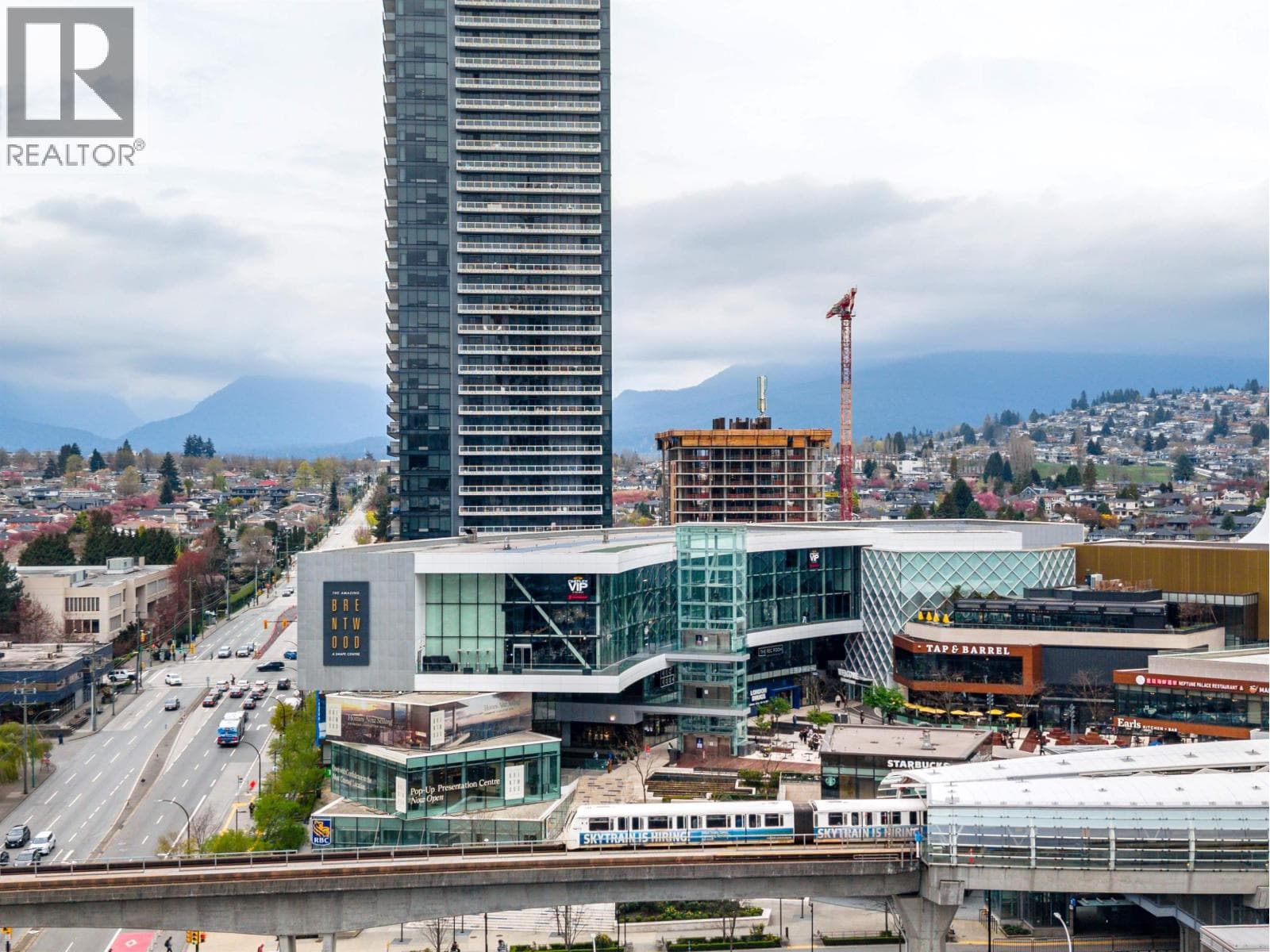 4605 4510 HALIFAX WAY — photo 2