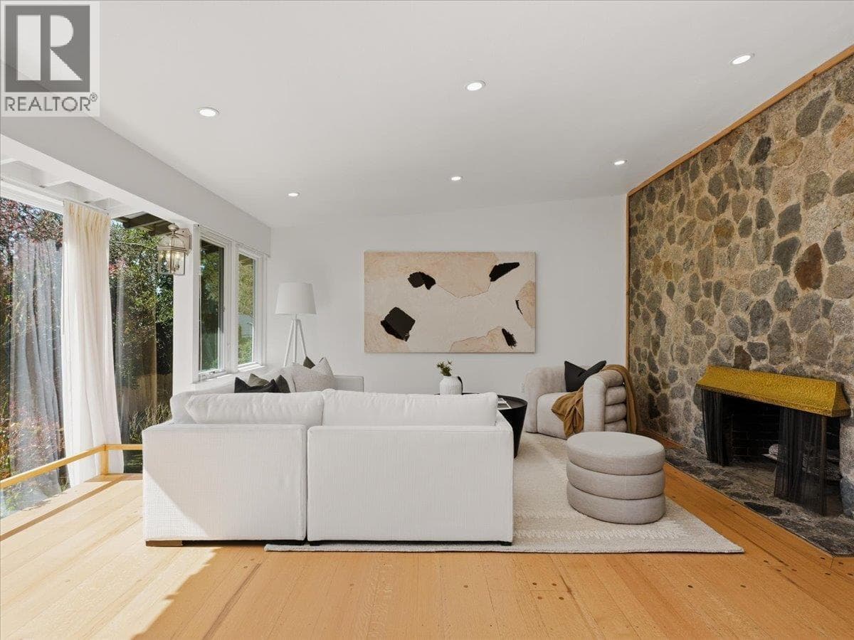 1650 MATHERS AVENUE — photo 3