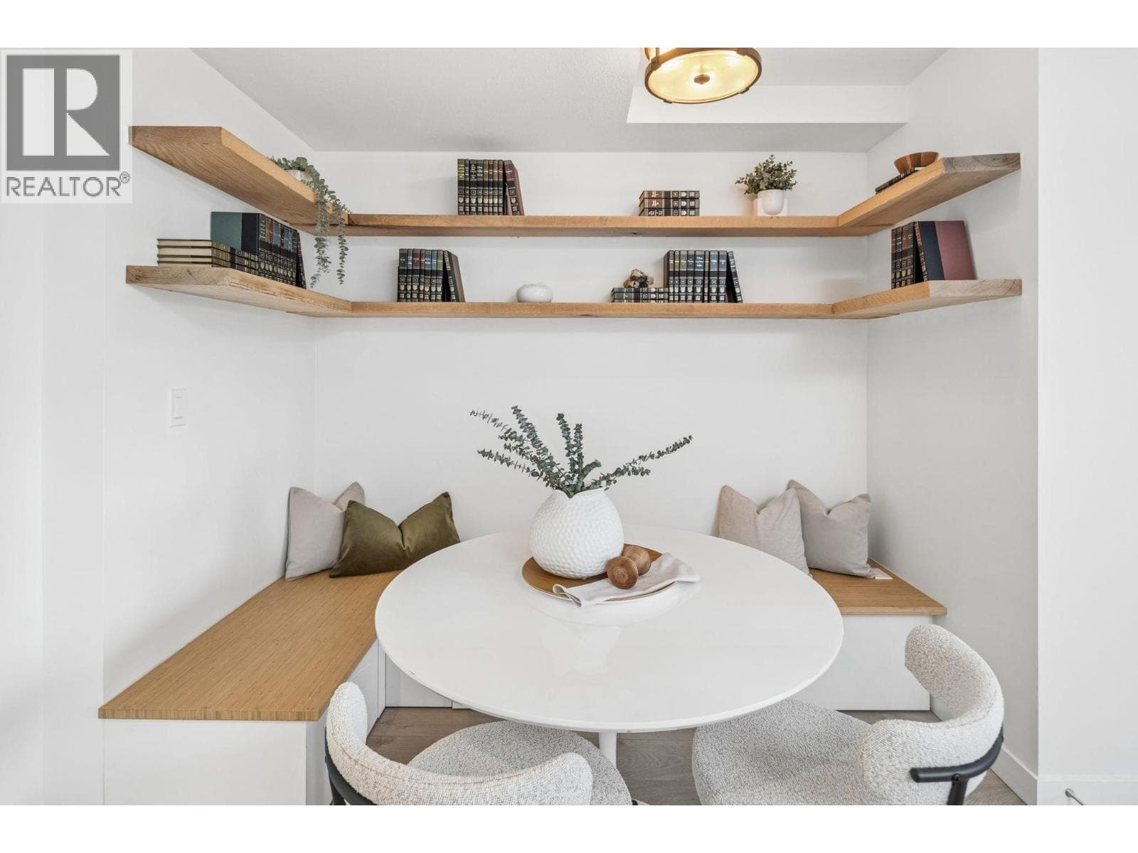 TH4 128 E 8TH STREET — photo 3