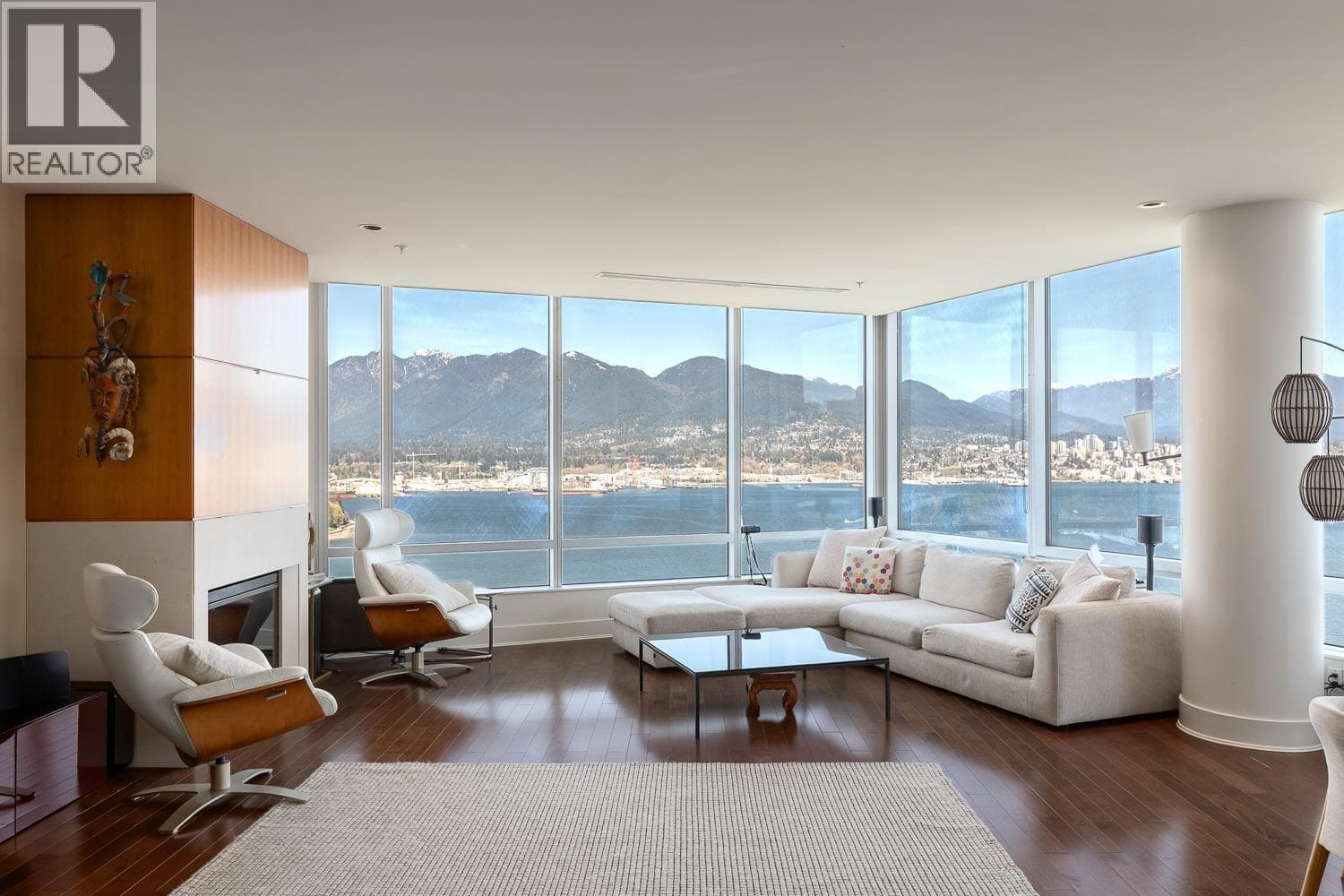 2001 1077 W CORDOVA STREET — photo 2