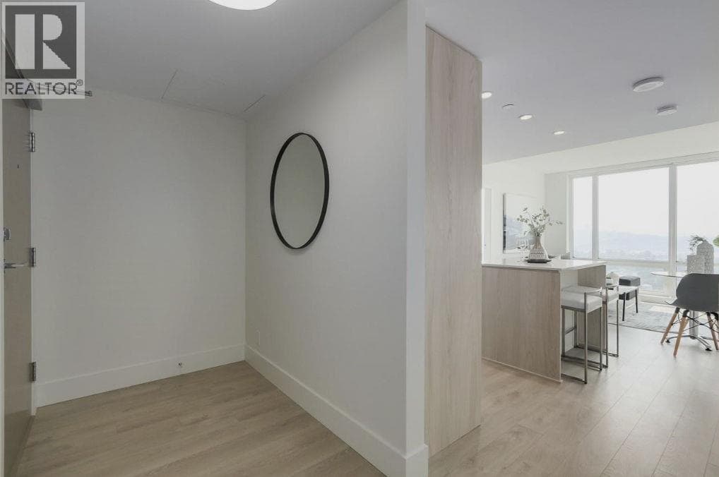 1804 680 SEYLYNN CRESCENT — photo 2