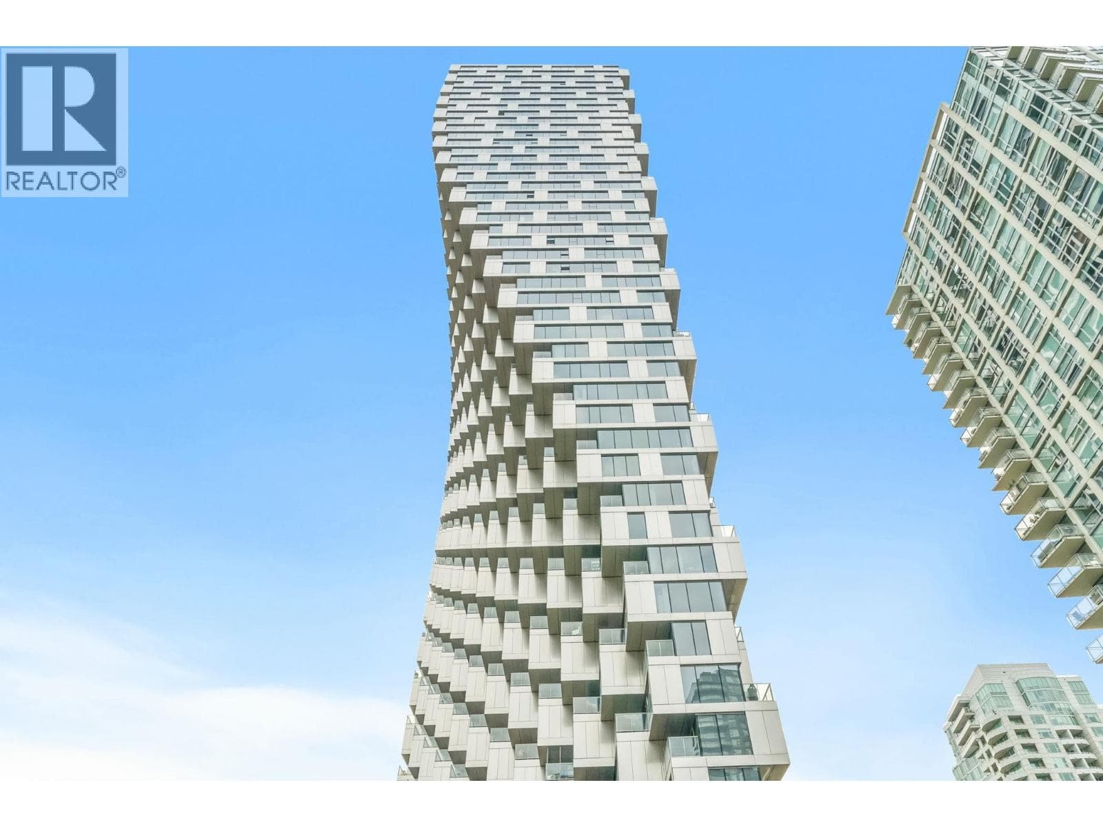 306 1480 HOWE STREET — photo 2