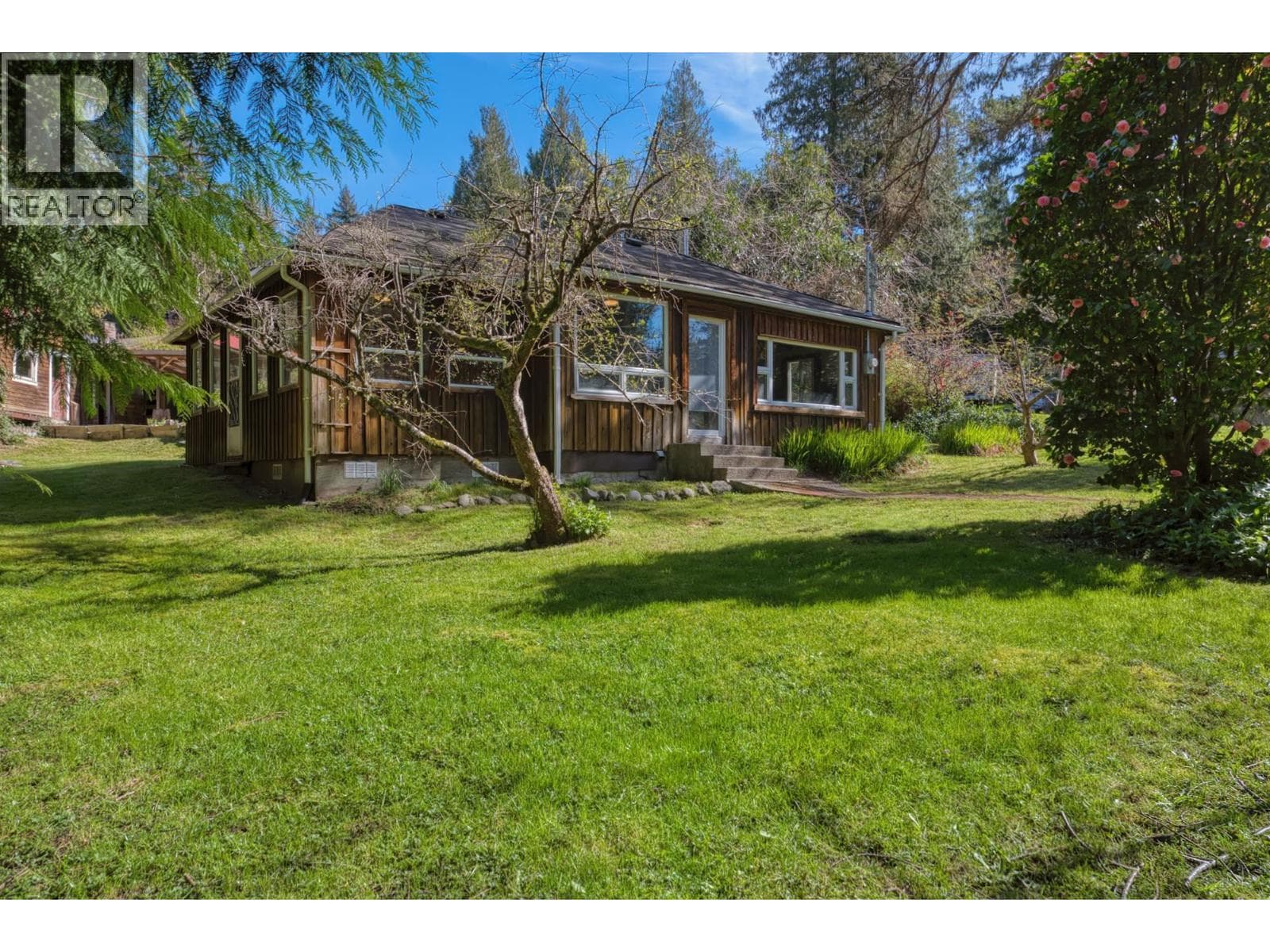 8200 REDROOFFS ROAD — main photo