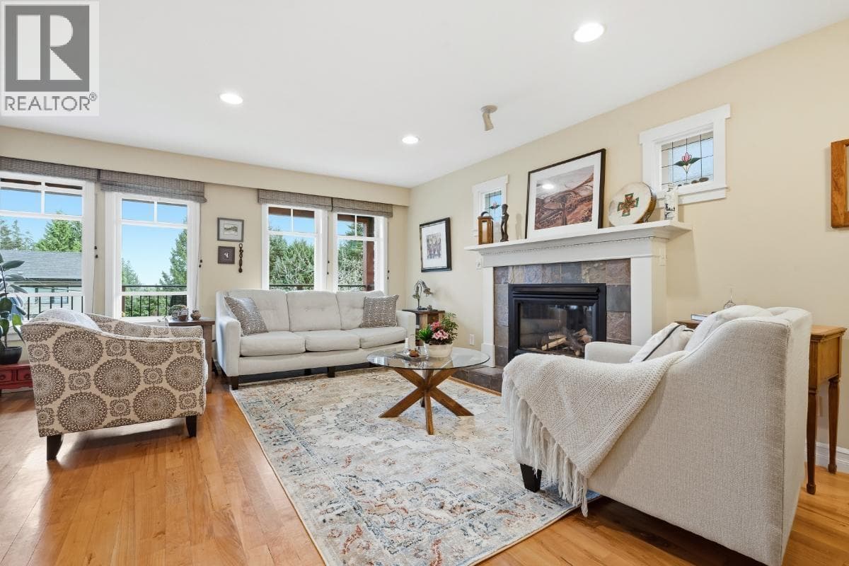 272 OSBORNE ROAD — photo 3