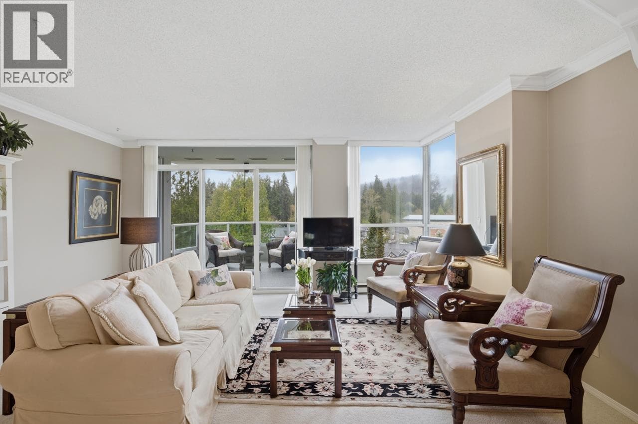 704 995 ROCHE POINT DRIVE — photo 2