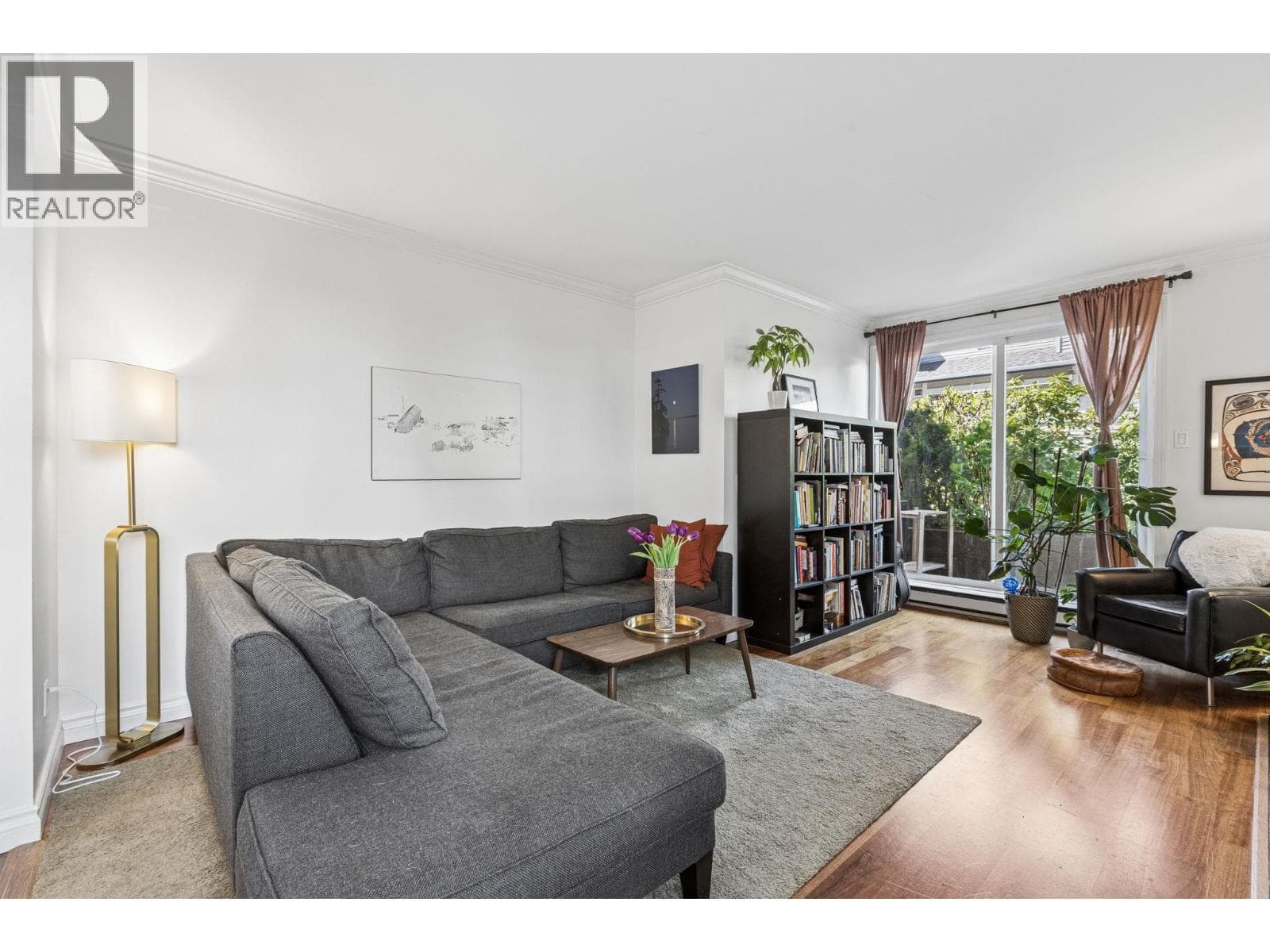 152A W 18TH STREET — photo 2