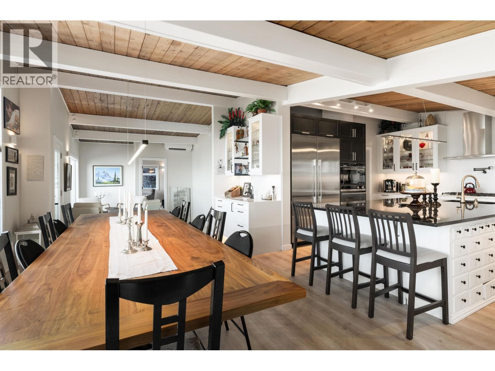 195 KELVIN GROVE WAY — photo 3