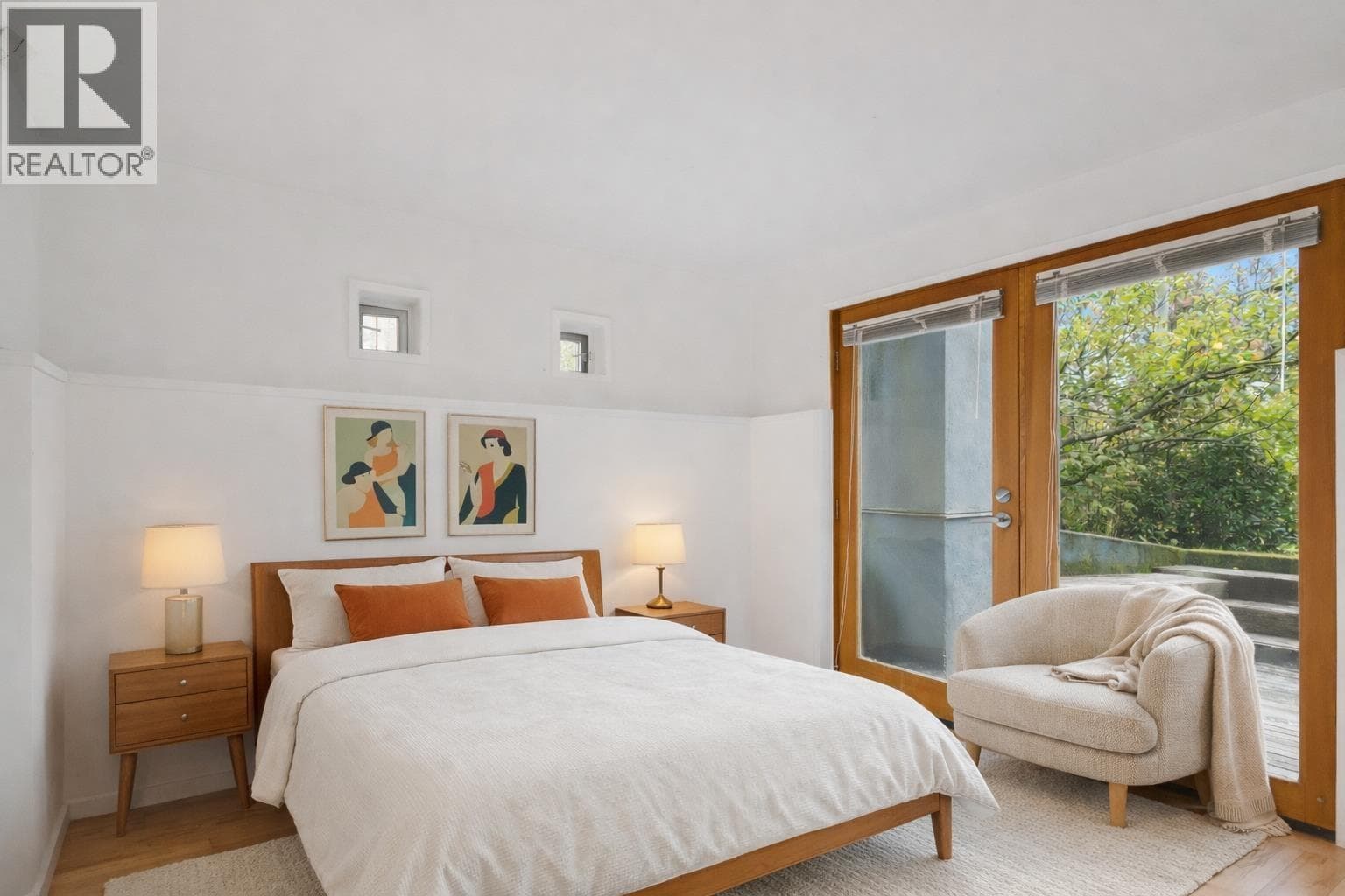 2433 MATHERS AVENUE — photo 3