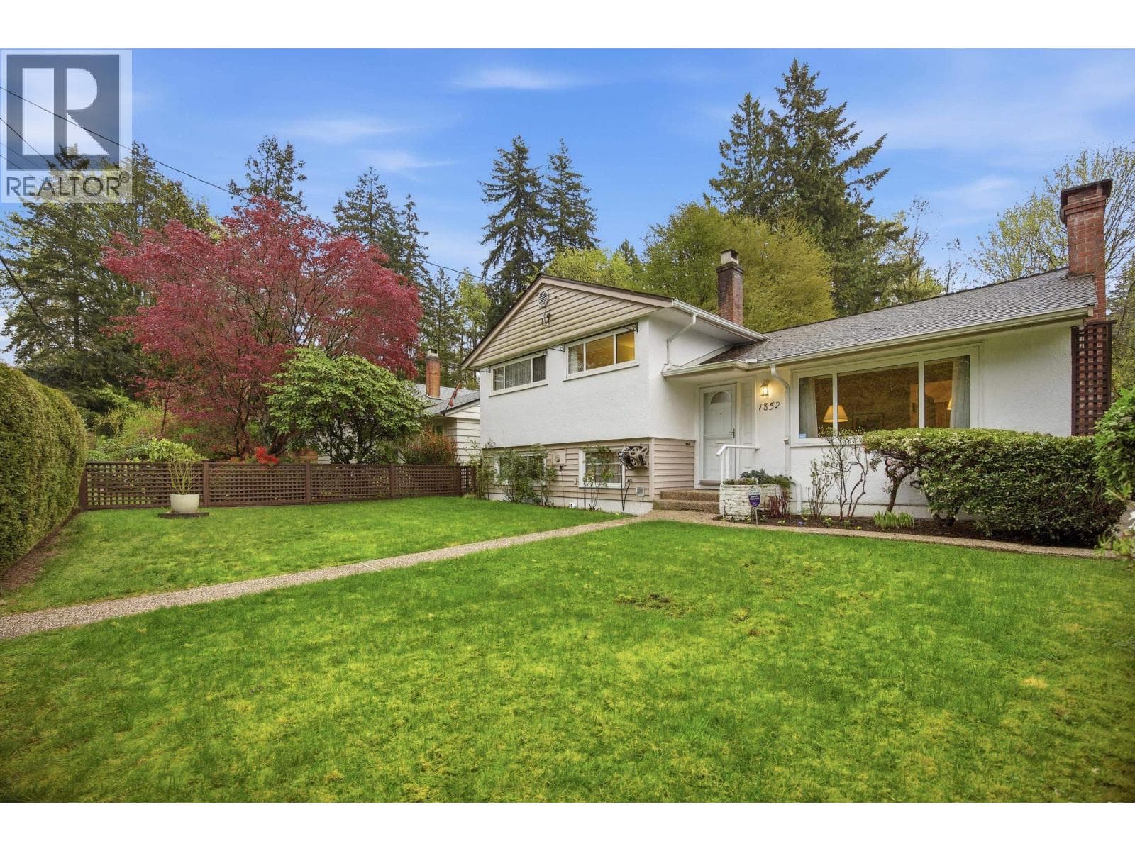 1852 LARSON ROAD — main photo