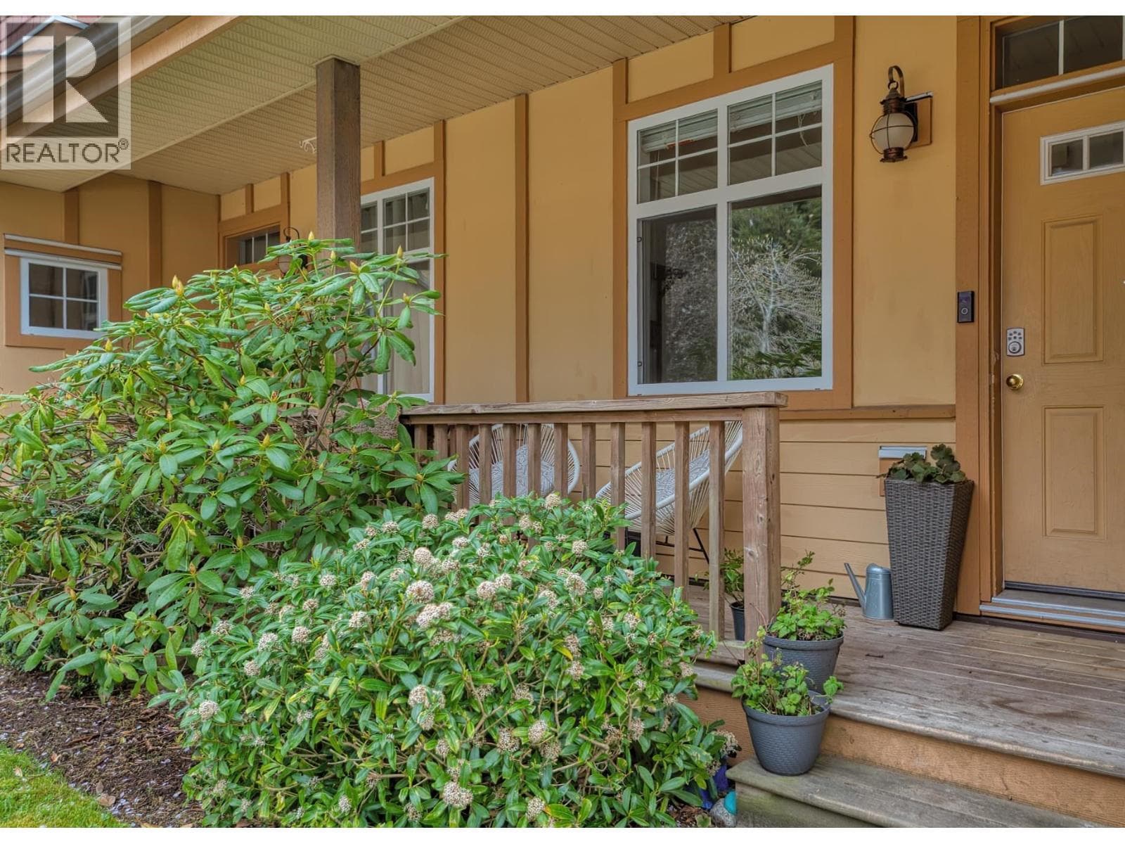 4 809 NORTH ROAD — photo 3