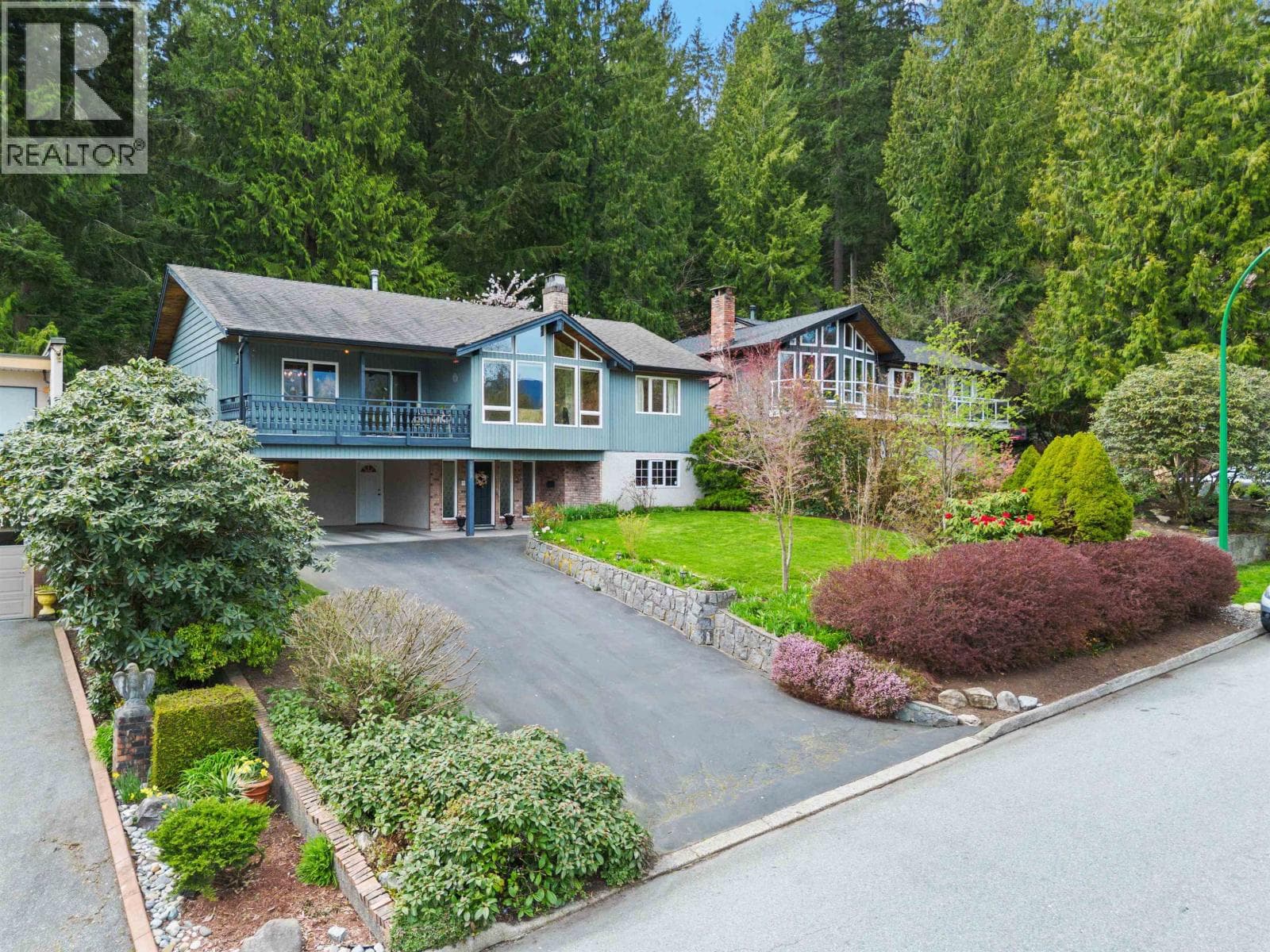 3563 SYKES ROAD — photo 2