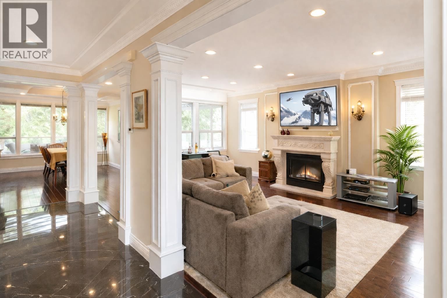 866 SINCLAIR STREET — photo 3