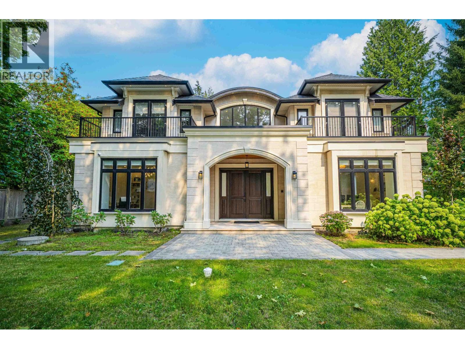 1048 HANDSWORTH ROAD — photo 2