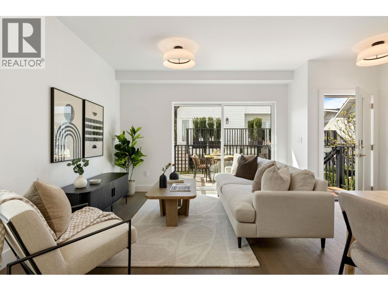 1 328 W 14TH STREET — photo 3