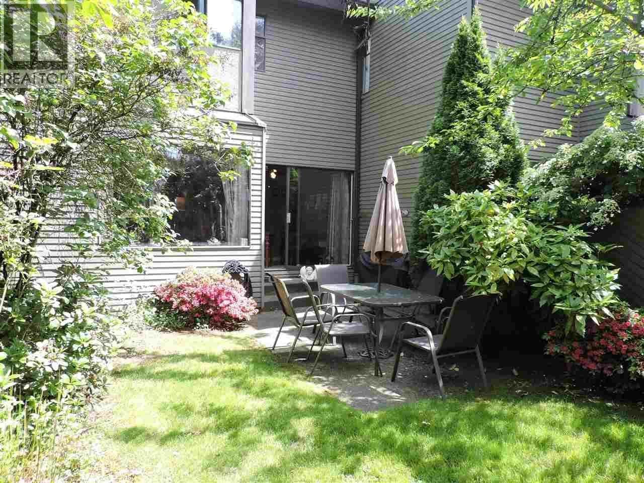 1147 MONTROYAL BOULEVARD — photo 2