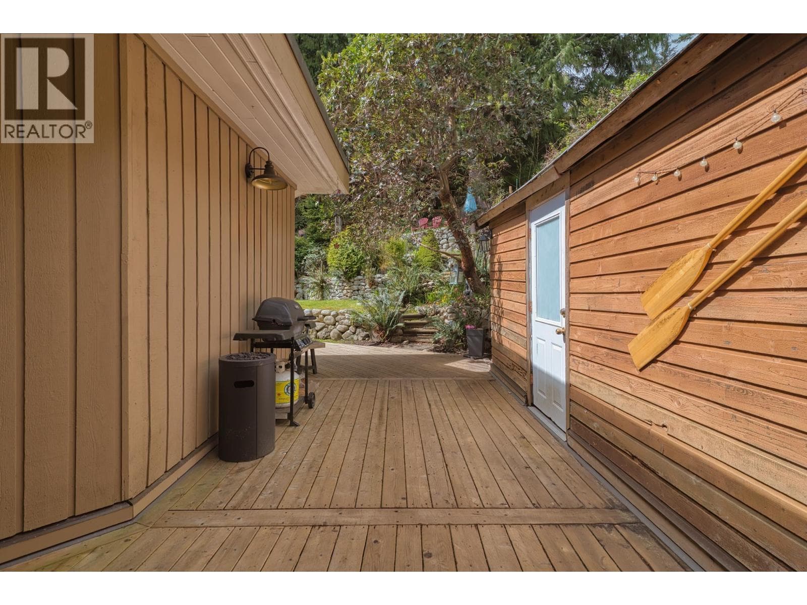 1849 NORTH ROAD — photo 2