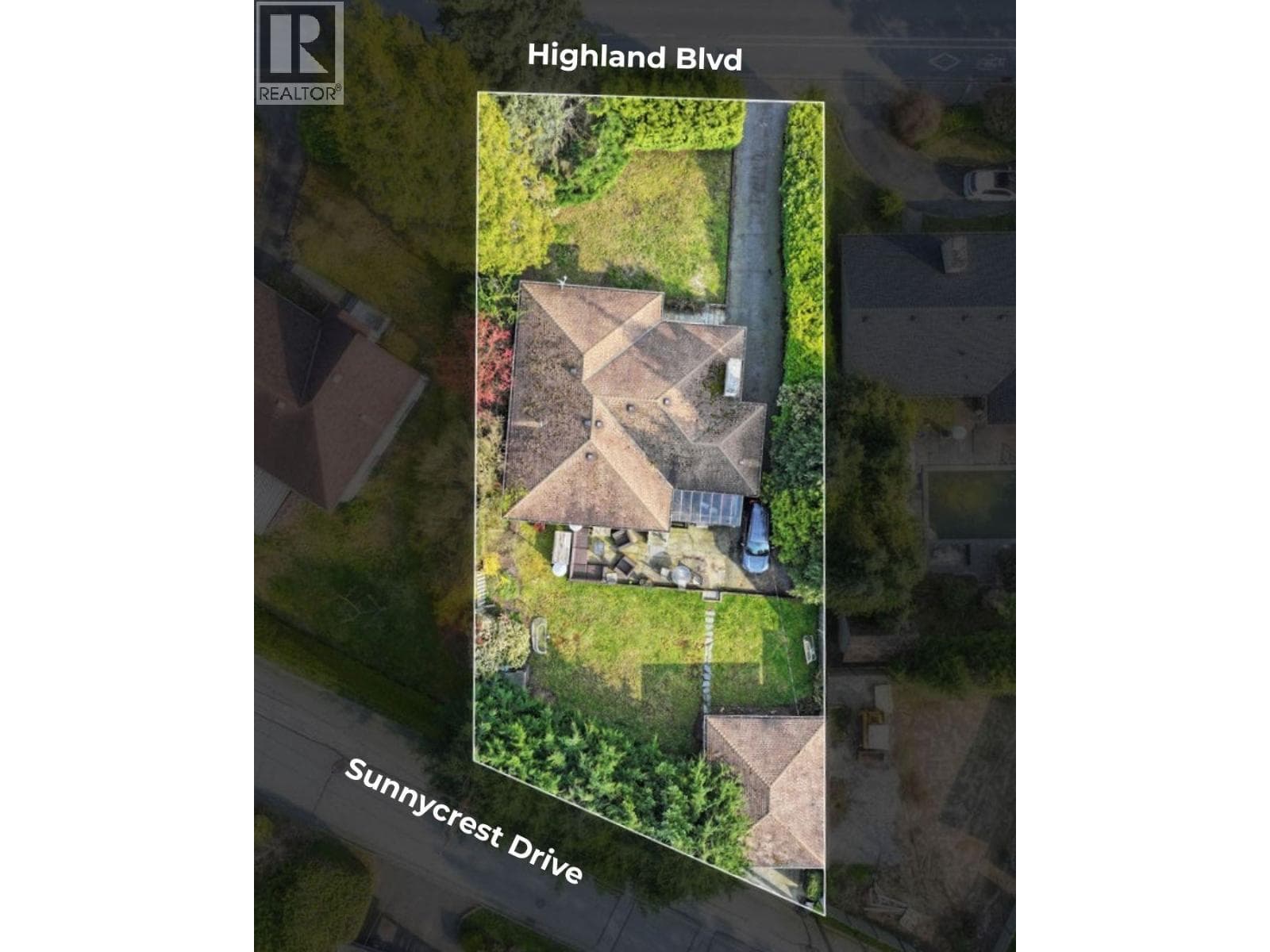 3955 HIGHLAND BOULEVARD — photo 2