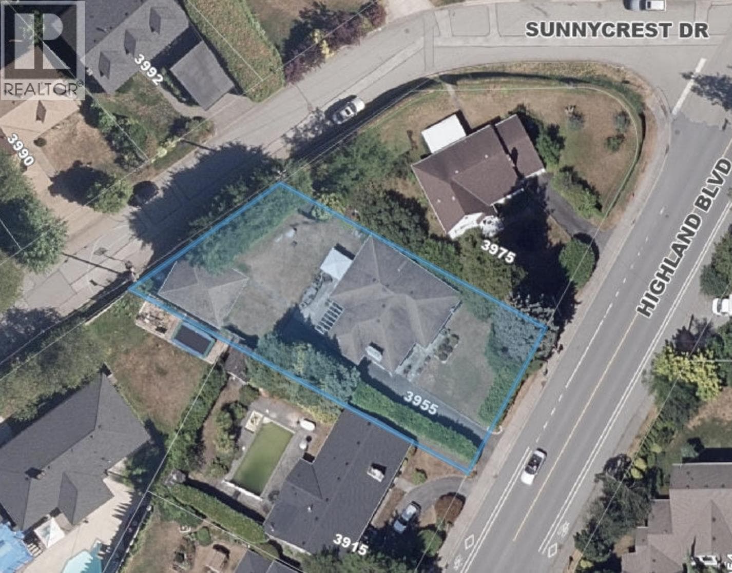 3955 HIGHLAND BOULEVARD — photo 3