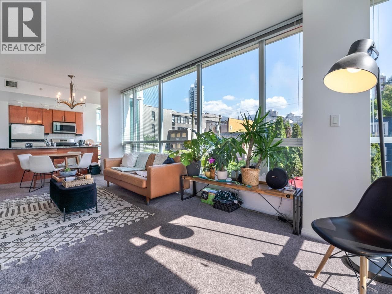 401 138 E ESPLANADE — photo 3