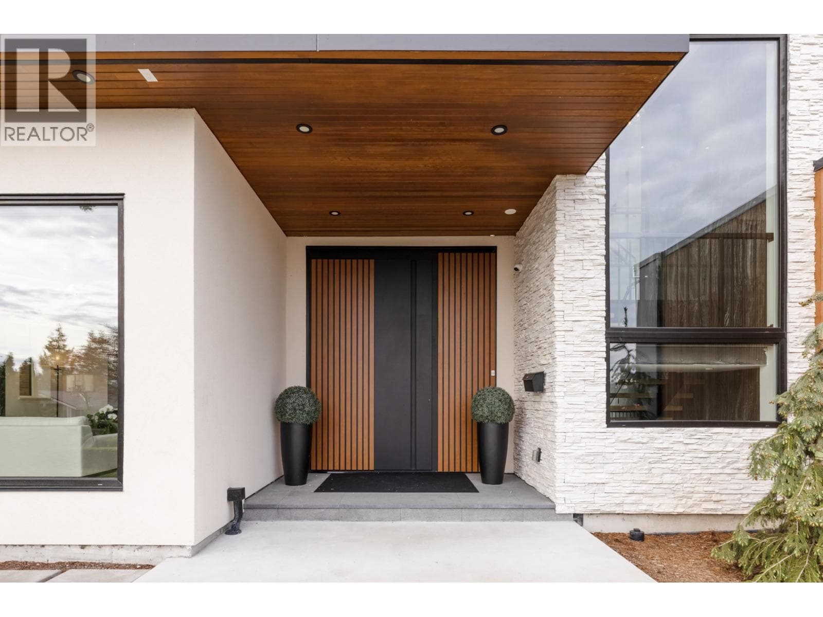 976 MELBOURNE AVENUE — photo 3